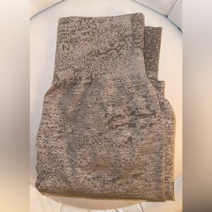 NVGTN Digital Seamless Leggings in Taupe